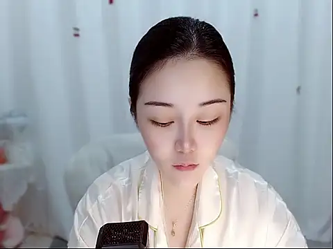 Amy-cnbaby online show from 05.18.26