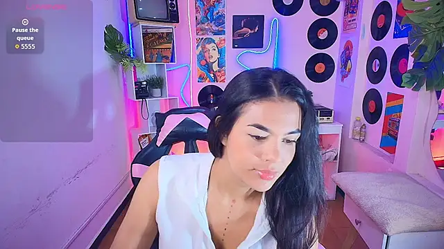 Snapshot of Duulce_mia chatting on 07.06.26 Duulce mia online show from 07.06.26