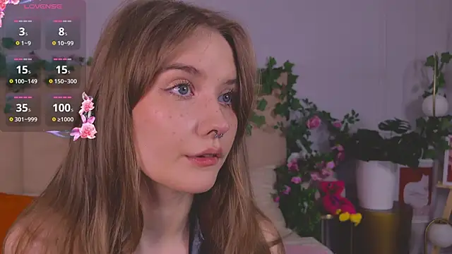 Snapshot of Flora_DeVille chatting on 07.27.26 Flora DeVille online show from 07.27.26