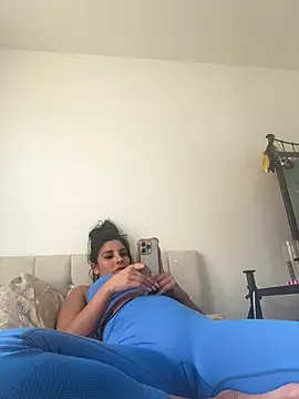 Snapshot of Miss_juicybabes chatting on 07.04.26 Miss juicybabes online show from 07.04.26