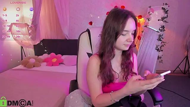 Snapshot of Elvienne chatting on 07.02.26 Elvienne online show from 07.02.26