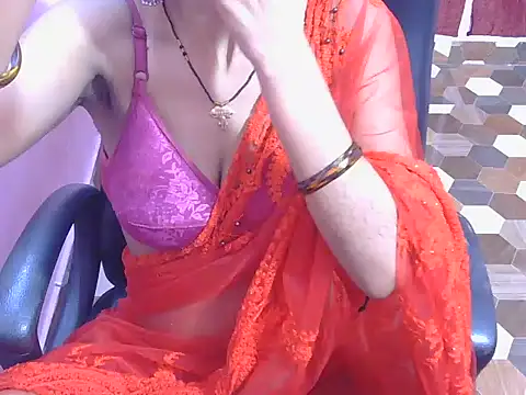 Snapshot of wild_minakshi chatting on 07.07.26 wild minakshi online show from 07.07.26