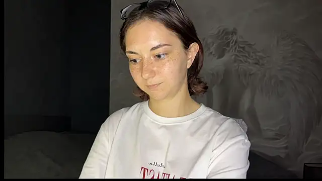 Snapshot of Amalia_Lambert_13 chatting on 06.30.26 Amalia Lambert 13 online show from 06.30.26