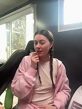 daisycollins online show from 05.17.26