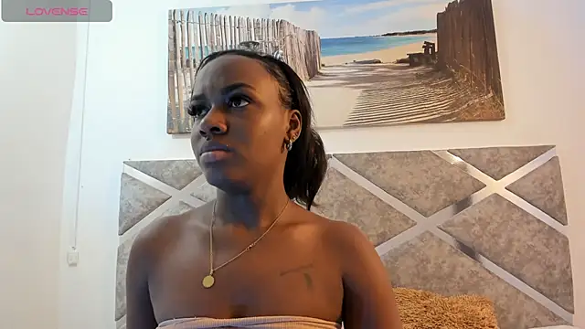 Snapshot of Alisson-Noa chatting on 07.31.26 Alisson-Noa online show from 07.31.26