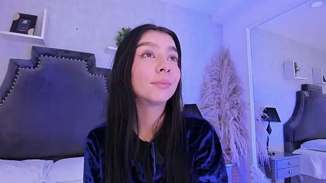Snapshot of MelCherry chatting on 06.19.26 MelCherry online show from 06.19.26