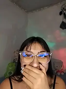 Kiara Mirage online show from 05.19.26