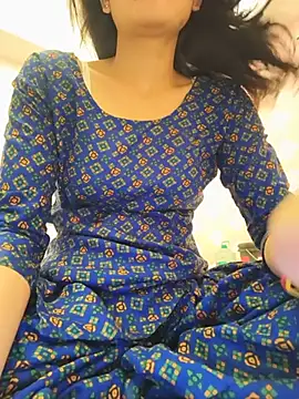 Snapshot of zoya_baby_ chatting on 07.16.26 zoya baby online show from 07.16.26