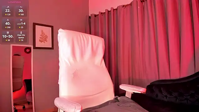 Scarlet Big boobs online show from 07.15.26