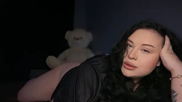 Snapshot of Sofi__Si chatting on 06.20.26 Sofi Si online show from 06.20.26