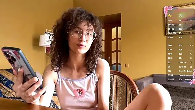CurlyWinx online show from 05.03.26