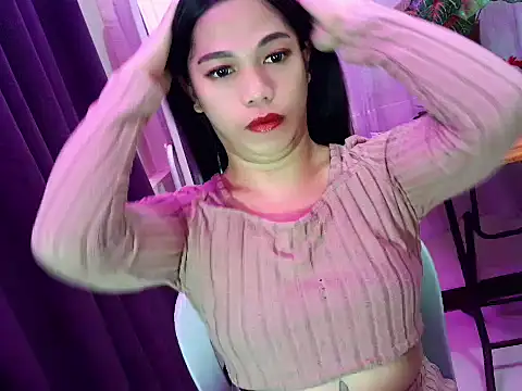 Snapshot of sexyfucksophia chatting on 06.19.26 sexyfucksophia online show from 06.19.26