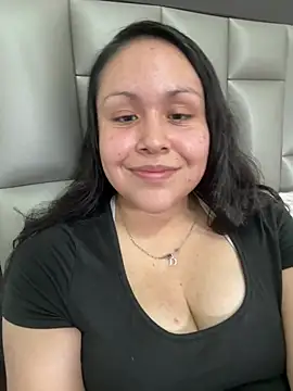 KeniaLuna online show from 07.28.26