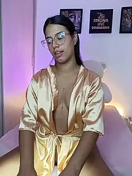 Snapshot of Raven_stonee01 chatting on 06.25.26 Raven stonee01 online show from 06.25.26