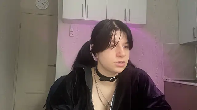 Snapshot of GrayceDeclet chatting on 07.21.26 GrayceDeclet online show from 07.21.26