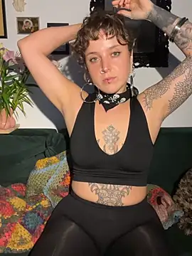 EmilieBraun online show from 06.11.26