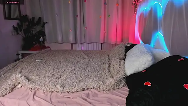 MaddyFever online show from 06.13.26