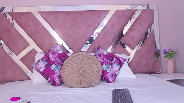 ParisRose  online show from 05.30.26