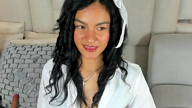 Snapshot of Violet_vyx chatting on 05.16.26 Violet vyx online show from 05.16.26