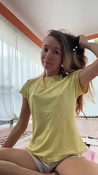 Mini girl do it better online show from 05.11.26