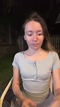 Mini girl do it better online show from 05.12.26