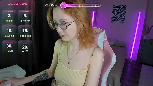 Snapshot of LunaTerry chatting on 06.19.26 LunaTerry online show from 06.19.26