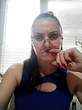 MillaMia45 online show from 05.10.26