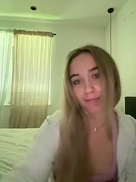 Snapshot of LillyStarr chatting on 06.24.26 LillyStarr online show from 06.24.26