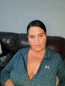 Velvet-Milf online show from 05.17.26
