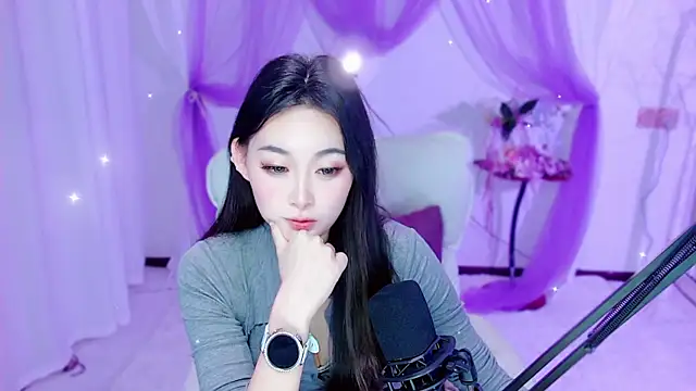 Tili Lucky online show from 05.12.26