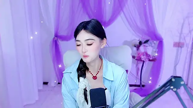 Tili Lucky online show from 05.18.26