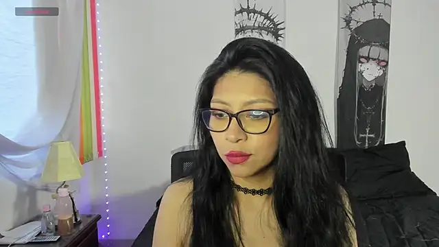 Snapshot of GoddessValentinaX chatting on 07.03.26 GoddessValentinaX online show from 07.03.26