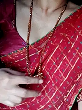 Snapshot of Komal_Bhabhi4u chatting on 05.14.26 Komal Bhabhi4u online show from 05.14.26