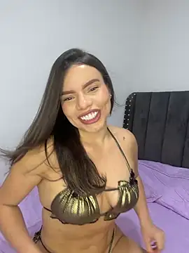 Snapshot of CandiceSpencer chatting on 05.19.26 CandiceSpencer online show from 05.19.26