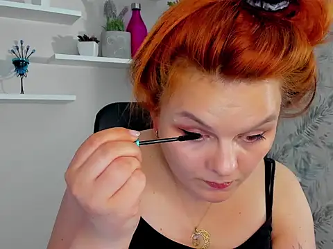 Snapshot of GingerKitten1 chatting on 05.19.26 GingerKitten1 online show from 05.19.26
