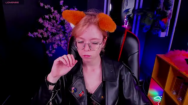 Snapshot of FoxxyyPolly chatting on 07.03.26 FoxxyyPolly online show from 07.03.26