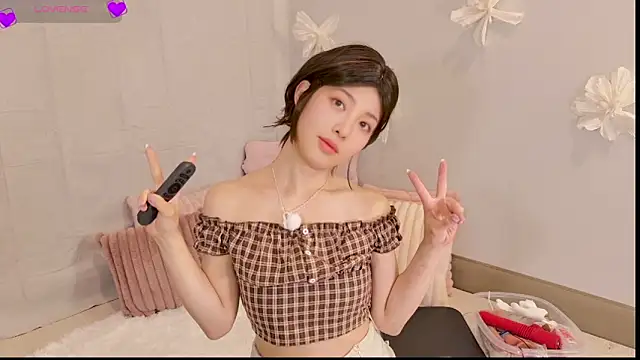 Snapshot of sakura-ch- chatting on 07.31.26 sakura-ch- online show from 07.31.26