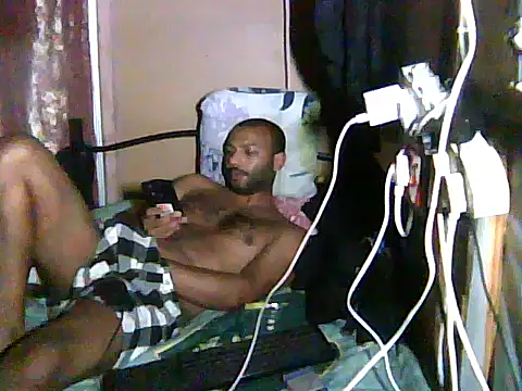 Snapshot of Camodick chatting on 10.30.25 Camodick online show from 10.30.25