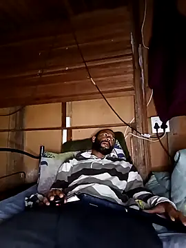 Snapshot of Camodick chatting on 11.20.25 Camodick online show from 11.20.25