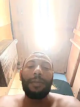 Snapshot of Camodick chatting on 11.25.25 Camodick online show from 11.25.25