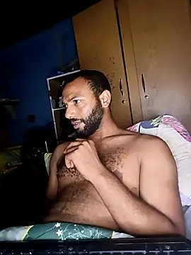 Snapshot of Camodick chatting on 11.26.25 Camodick online show from 11.26.25