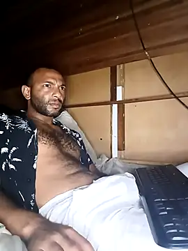 Snapshot of Camodick chatting on 12.16.25 Camodick online show from 12.16.25