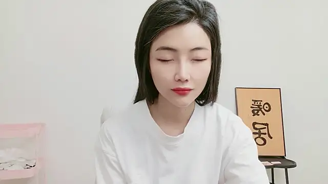 Snapshot of woxiangjinjin030 chatting on 05.15.26 woxiangjinjin030 online show from 05.15.26