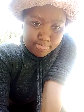ChubbyMidgetxxx19 online show from 06.24.26