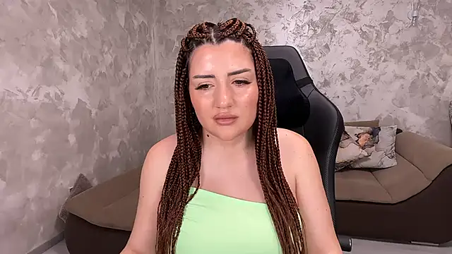 SophiePale online show from 02.11.25