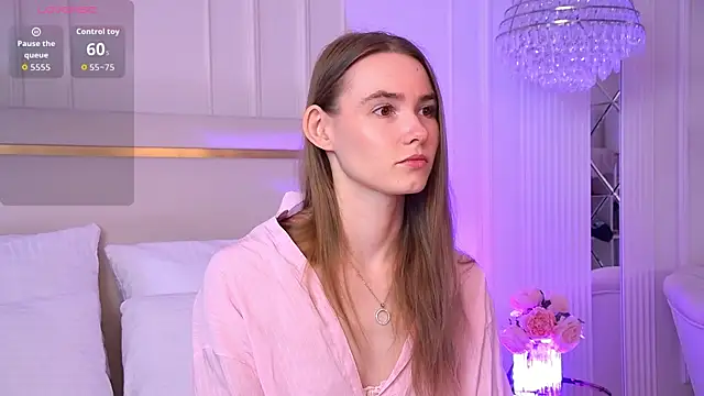 Snapshot of LillianYoung chatting on 06.29.26 LillianYoung online show from 06.29.26