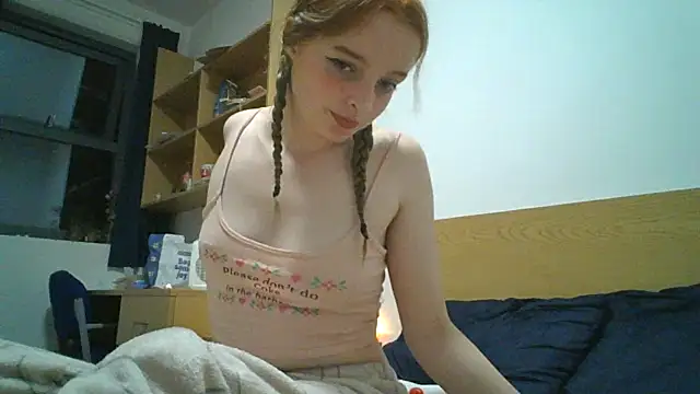 Snapshot of goddesslucyy chatting on 06.13.26 goddesslucyy online show from 06.13.26