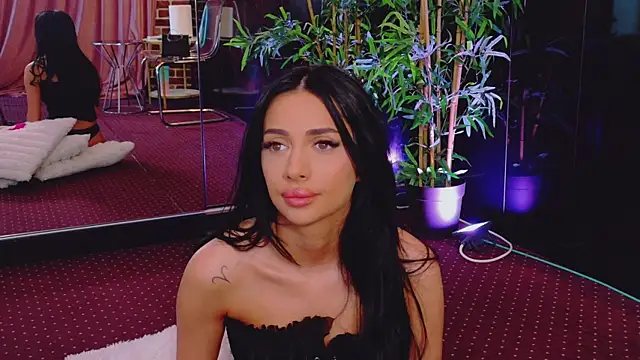 Snapshot of VanessaVosss chatting on 06.19.26 VanessaVosss online show from 06.19.26