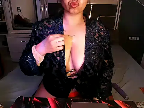 Snapshot of MISS_CUTY_ chatting on 06.04.26 MISS CUTY online show from 06.04.26