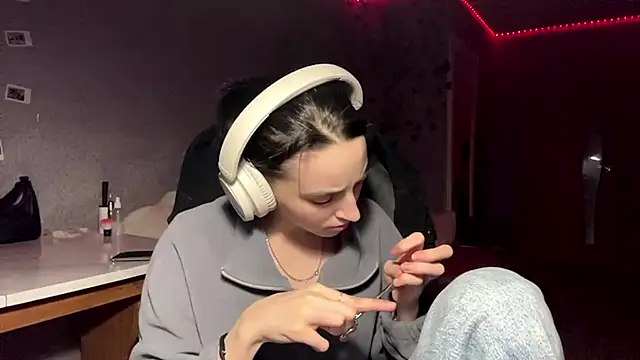 NightFoxxx online show from 06.11.26